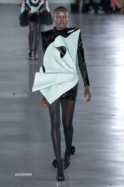Look 61